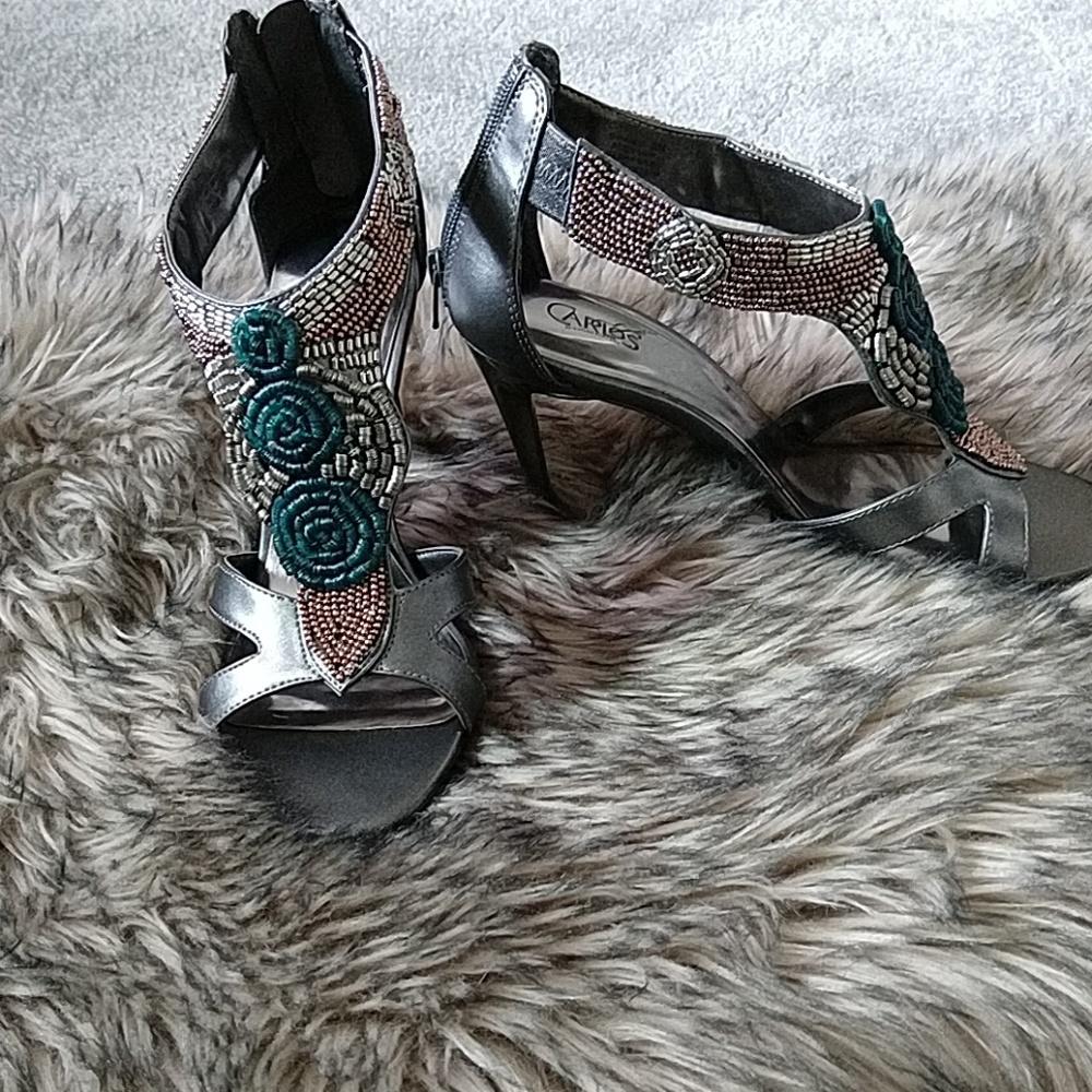 Carlos by Calos Santana,  Shawnee  sz 9
